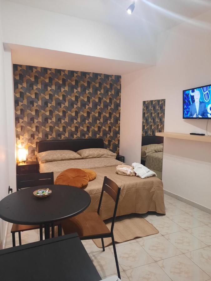 Casa Suite Del Cardinale Napoli Bagian luar foto