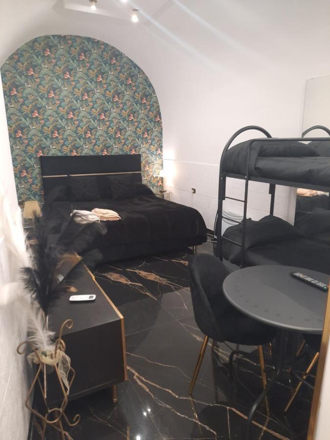 Casa Suite Del Cardinale Napoli Bagian luar foto